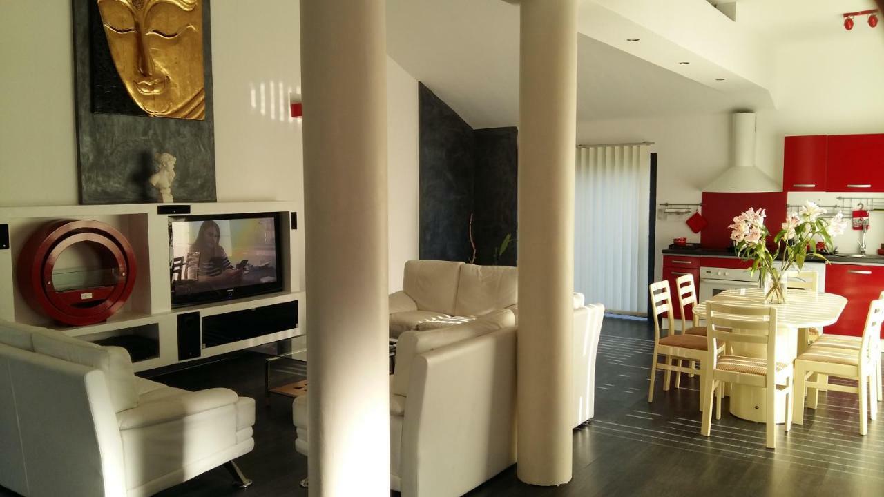 Apartamento Holidays In Paris Loft Design & Atypique Avec Jardin Massy  Exterior foto