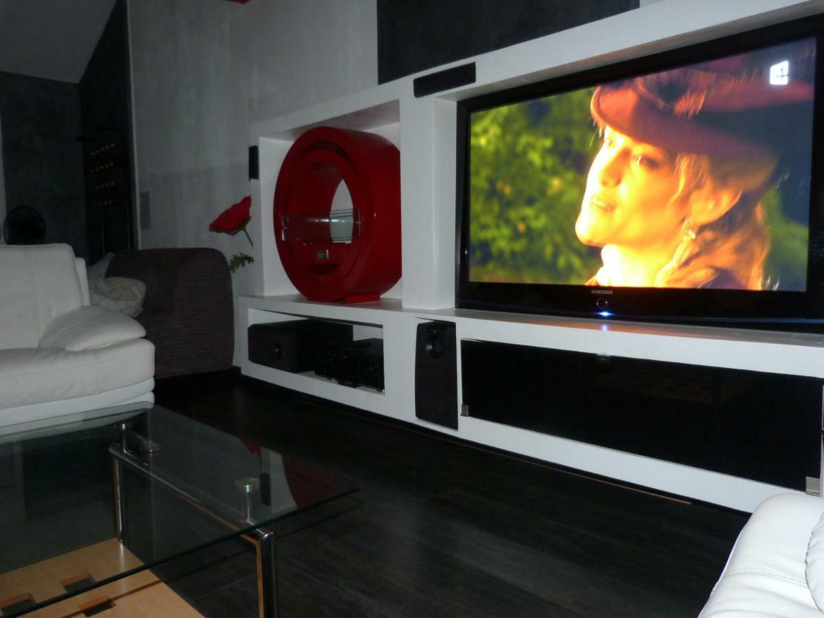 Apartamento Holidays In Paris Loft Design & Atypique Avec Jardin Massy  Exterior foto
